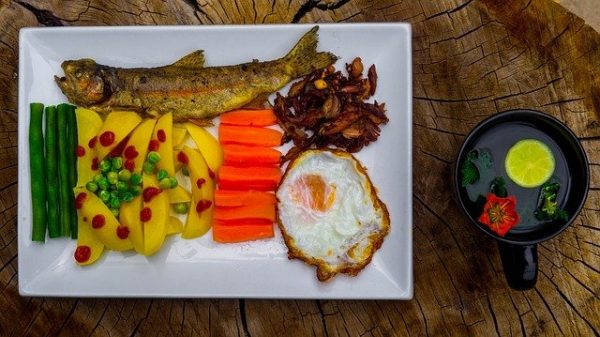 Fried Trout With Broccolli
